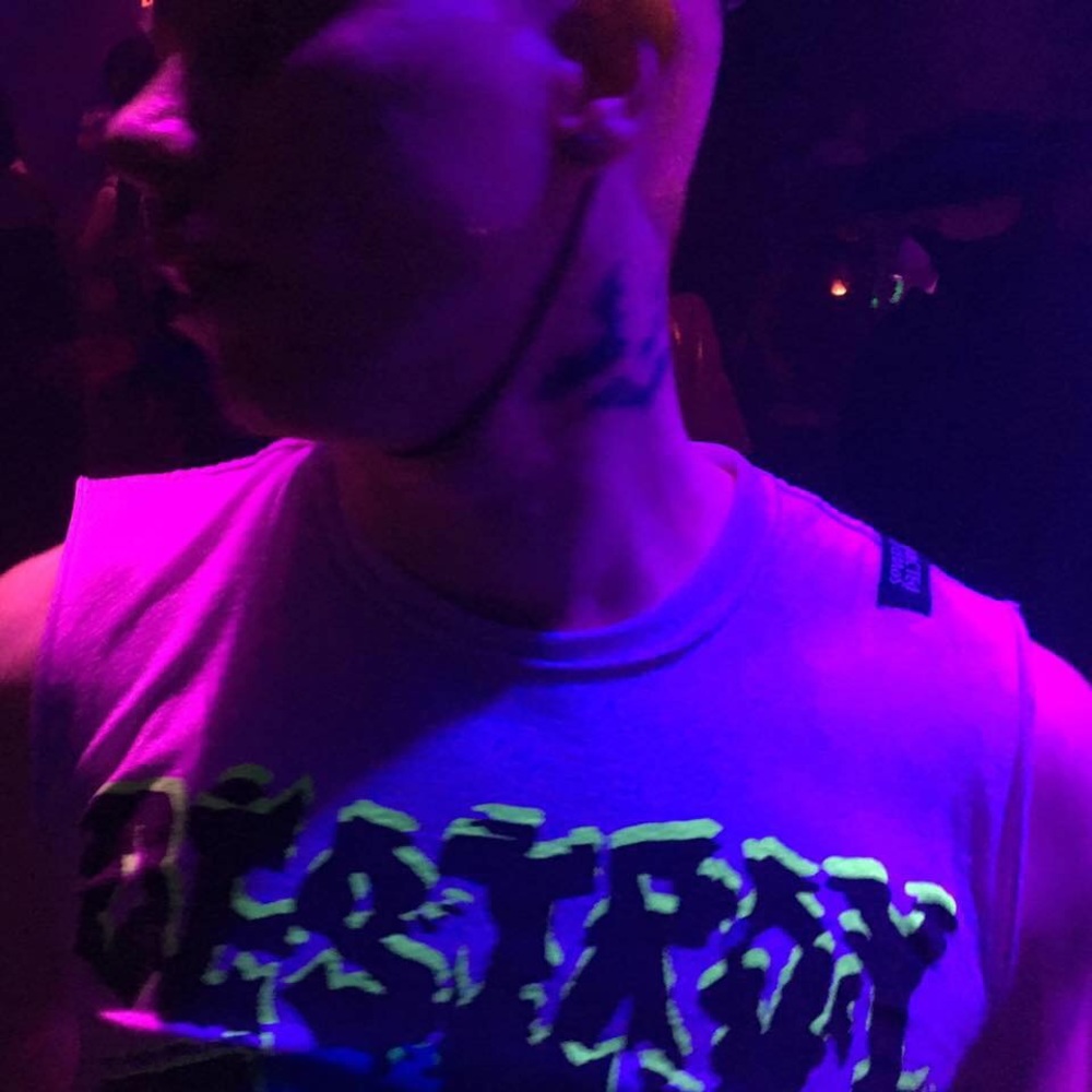 Meet your Posher, Xixax